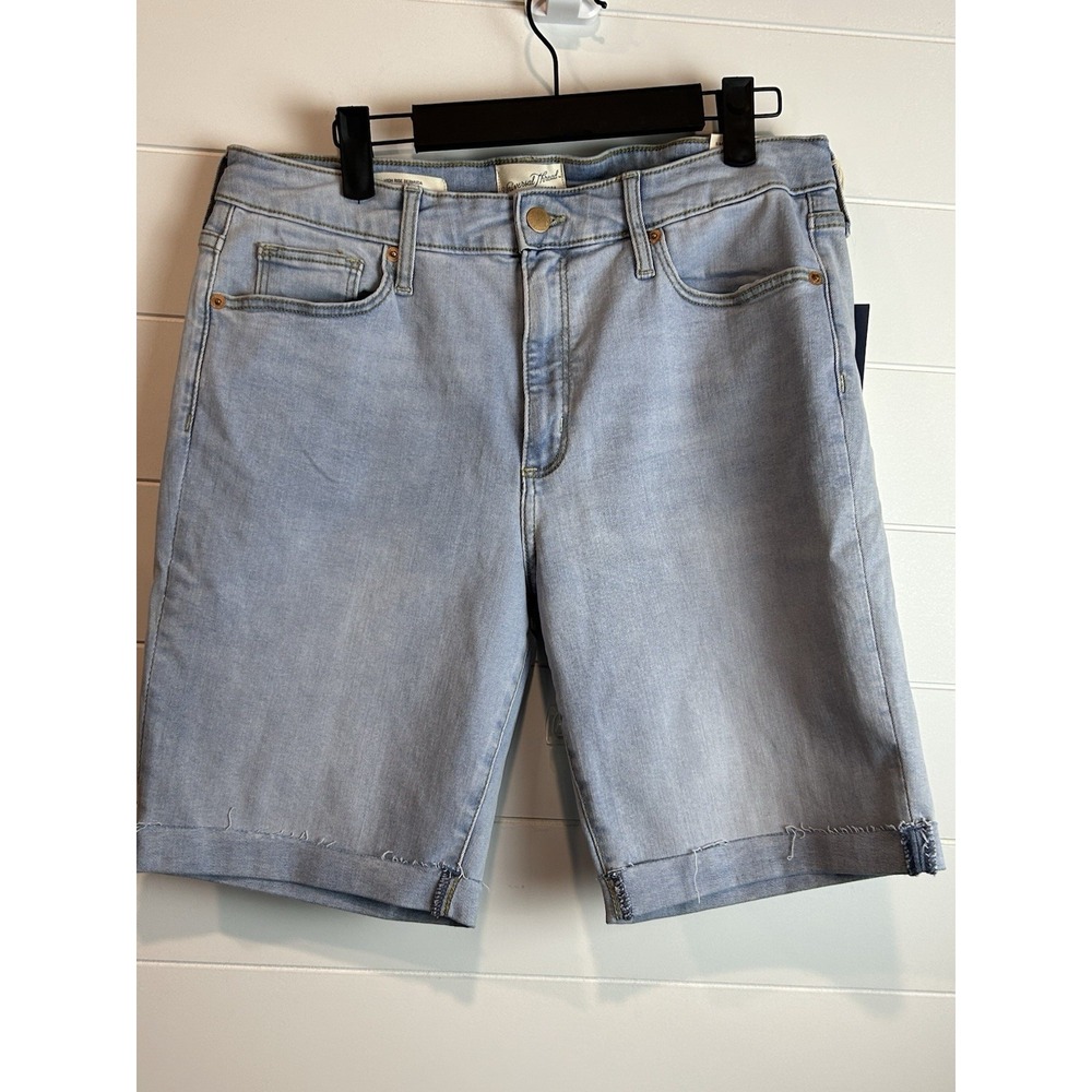 Women's Universal Thread High Rise Bermuda Jean Shorts Sz 12/31R  NWT